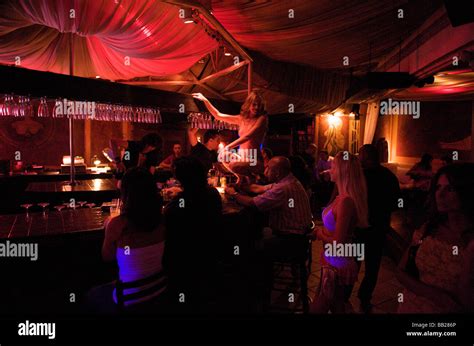 Striptease/Lapdance Find a prostitute Makary