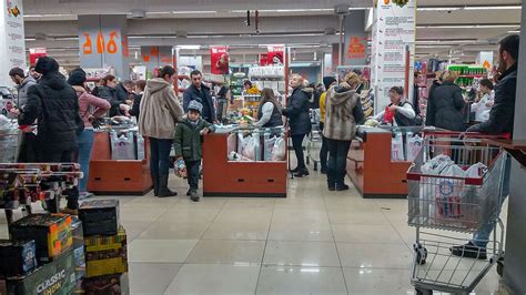 Yarche_set_supermarketov_Omsk.webp